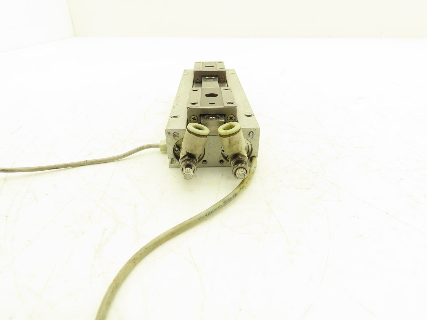 SMC MHF2-16D2 Pneumatic Air Gripper Cylinder 2-Finger Low Profile 64mm Stroke