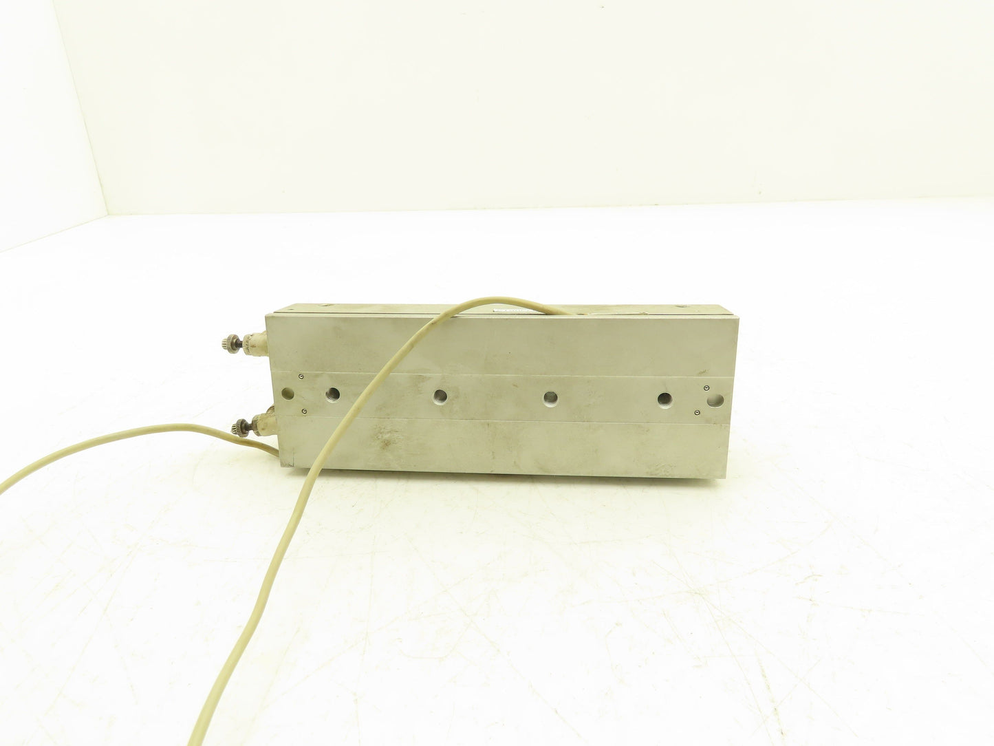 SMC MHF2-20D2 Pneumatic Air Gripper Cylinder 2-Finger Low Profile 80mm Stroke