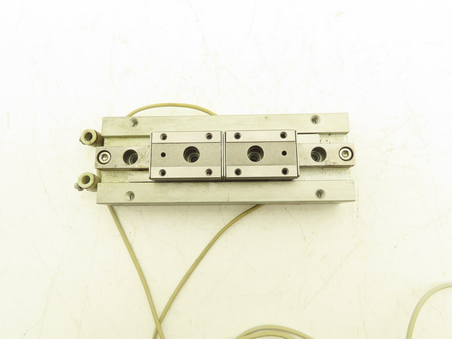 SMC MHF2-20D2 Pneumatic Air Gripper Cylinder 2-Finger Low Profile 80mm Stroke