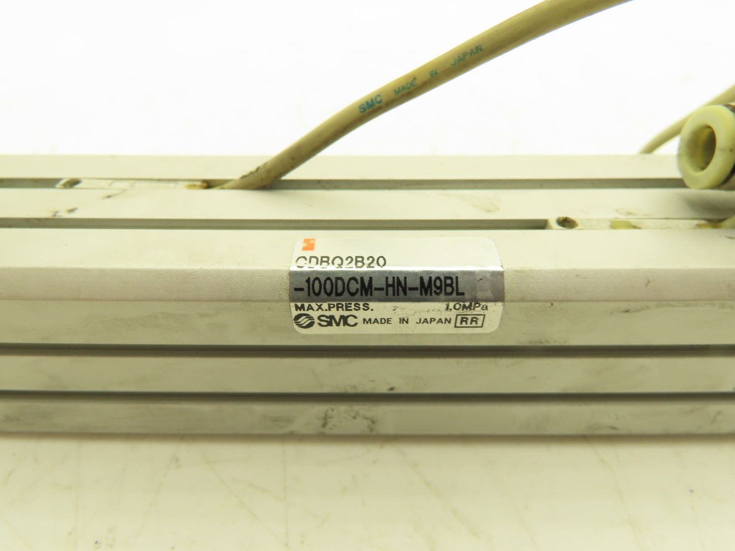 SMC CDBQ2B20-100DCM-HN-M9BL Pneumatic Air Cylinder with End Lock 100mm Stroke