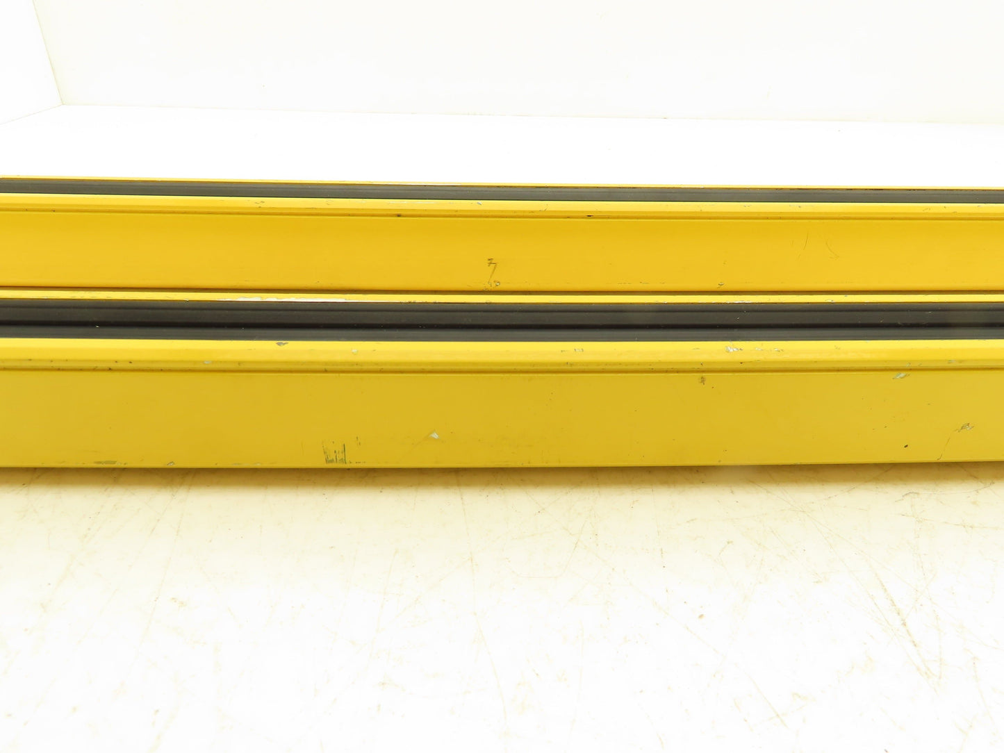 Keyence SL-V26LM Safety Light Curtain 1000mm 24VDC Transmitter Receiver Set