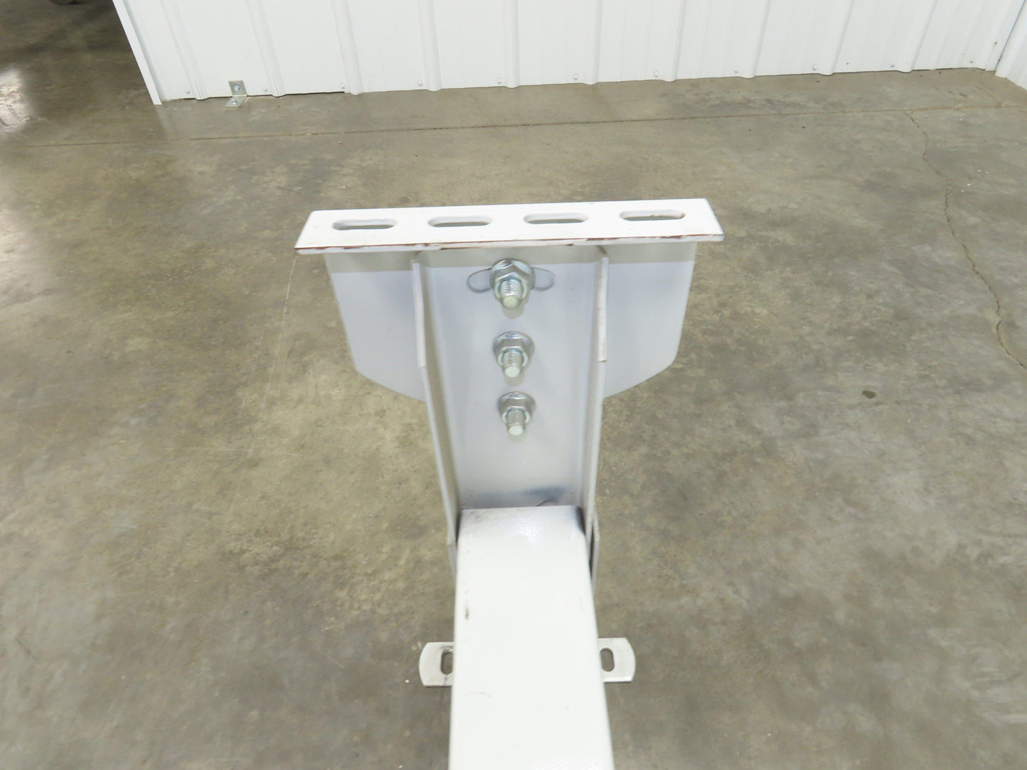 Hytrol HS-6 Conveyor Leg Floor Support 31"W Heavy Duty White 19-5/8-25-5/8"H