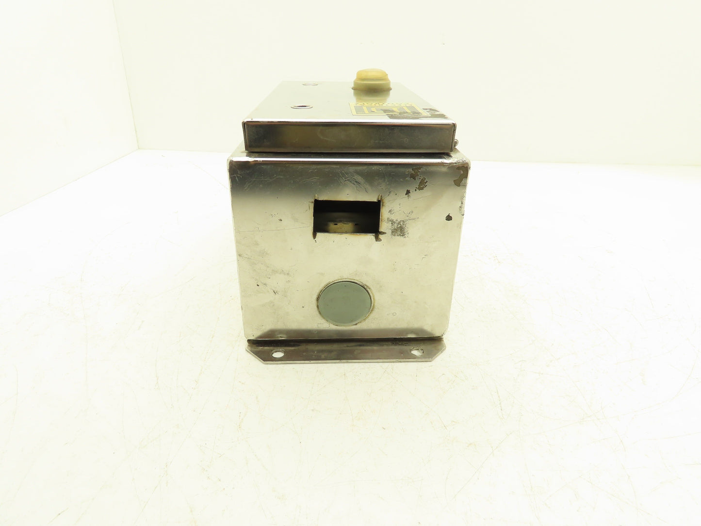 Square D 8536 | ON2438-A | SBW-12 Enclosure Only 10x5x5" 3x 1" Punchouts