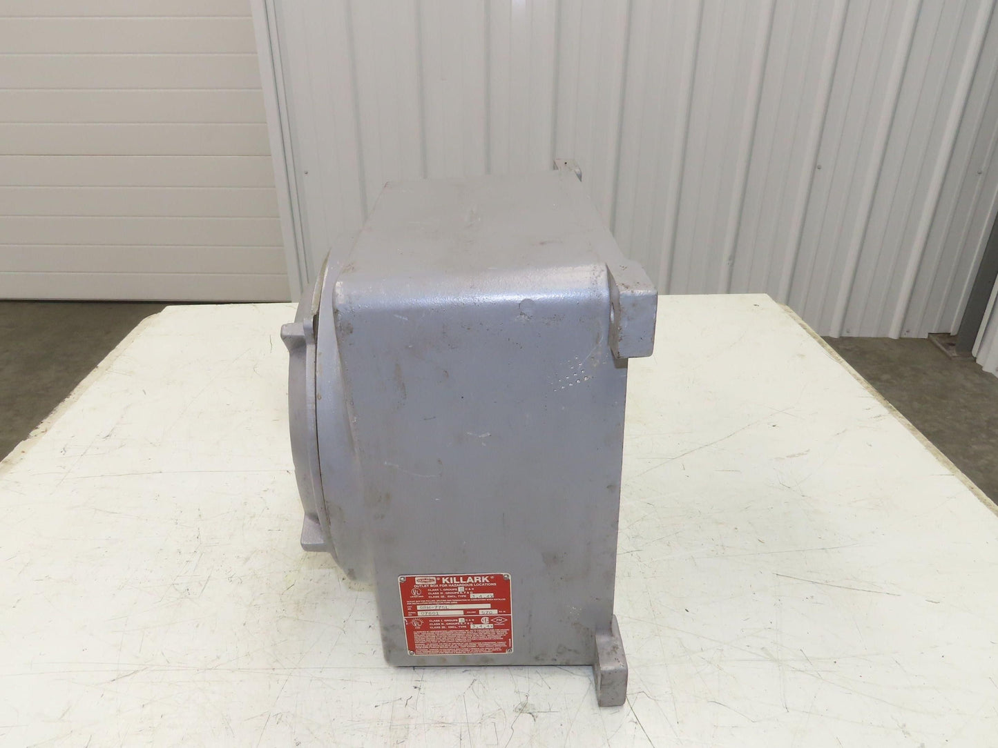 Killark GRH-775L Explosion Proof Enclosure With Lens Cover 4" Max Conduit Size