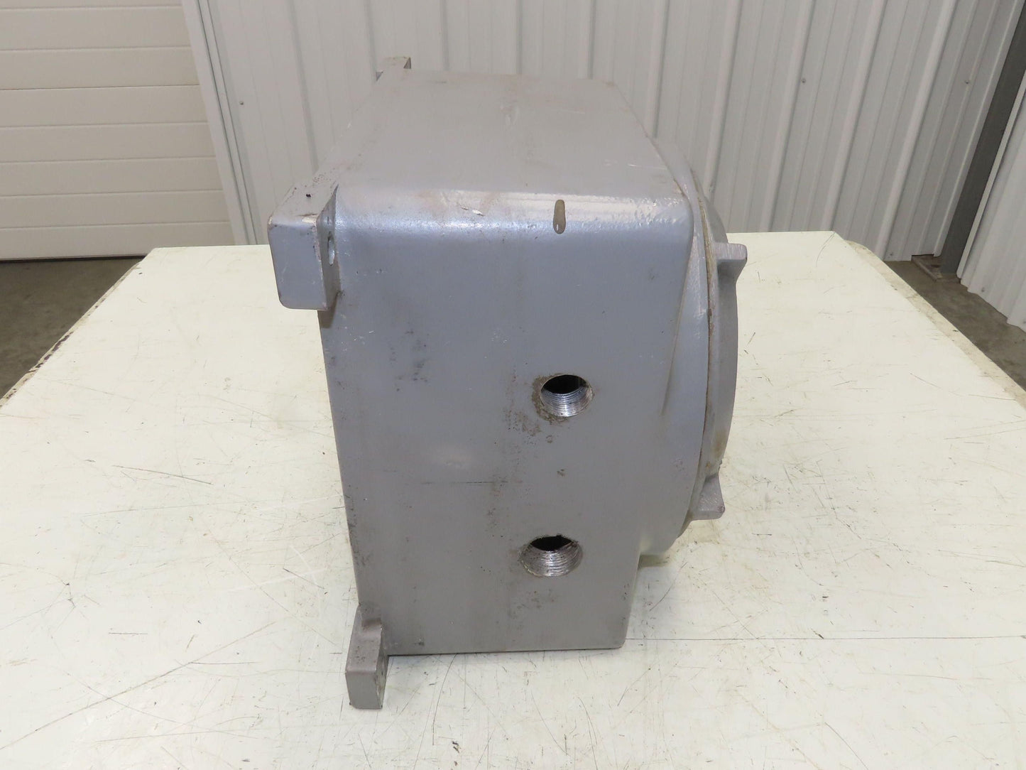 Killark GRH-775L Explosion Proof Enclosure With Lens Cover 4" Max Conduit Size