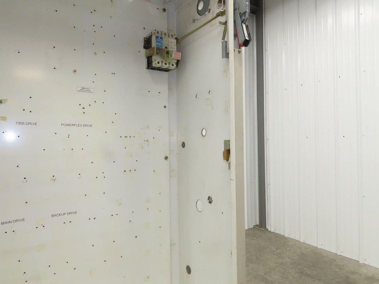 Hoffman Freestanding Electrical Enclosure 60x61x18" 100A Fused Disconnect