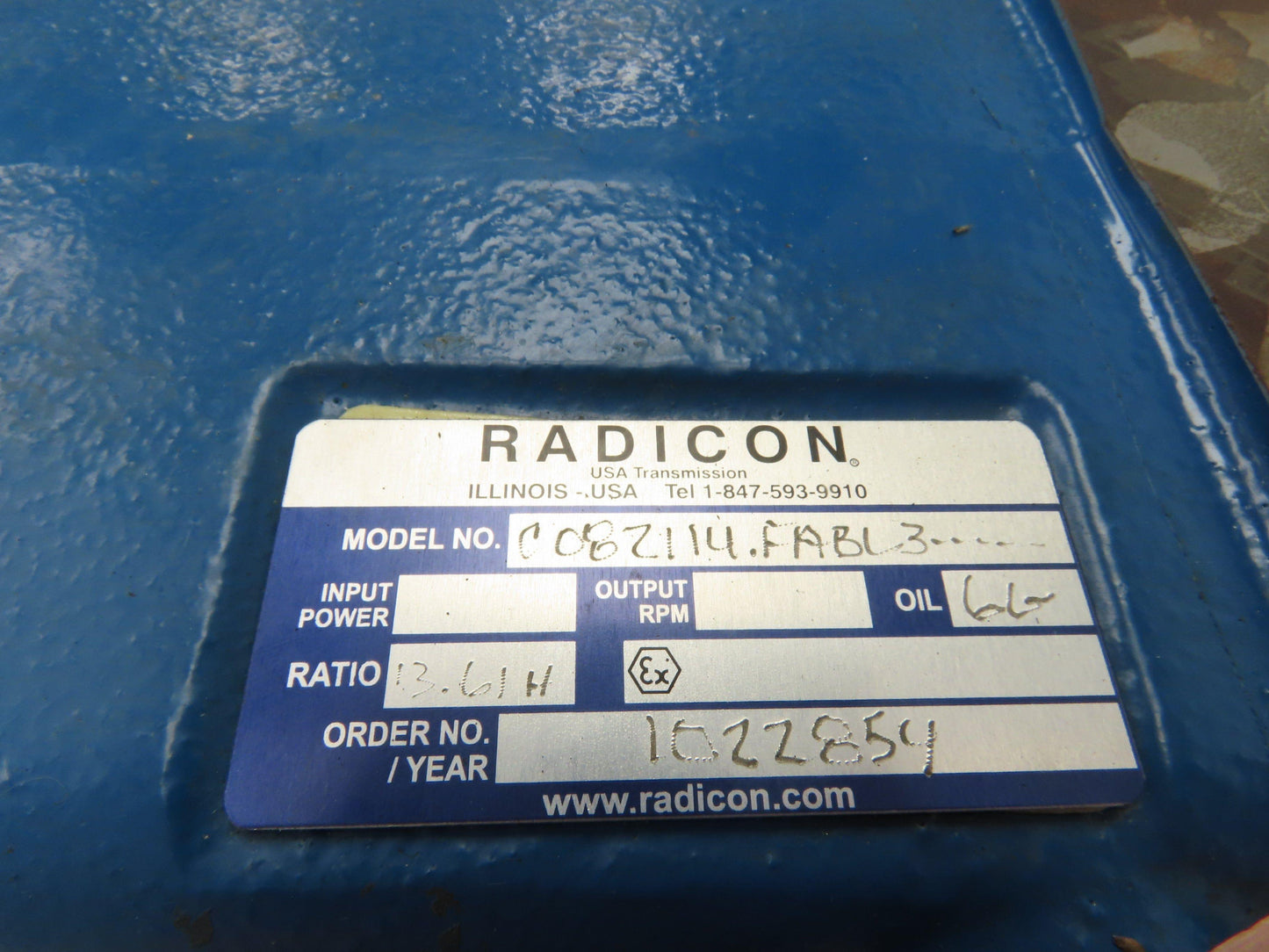 Radicon C082114.BABL Helical Worm Gearbox 13.61 Reducer 128rpm 25Hp 254/256TC RH