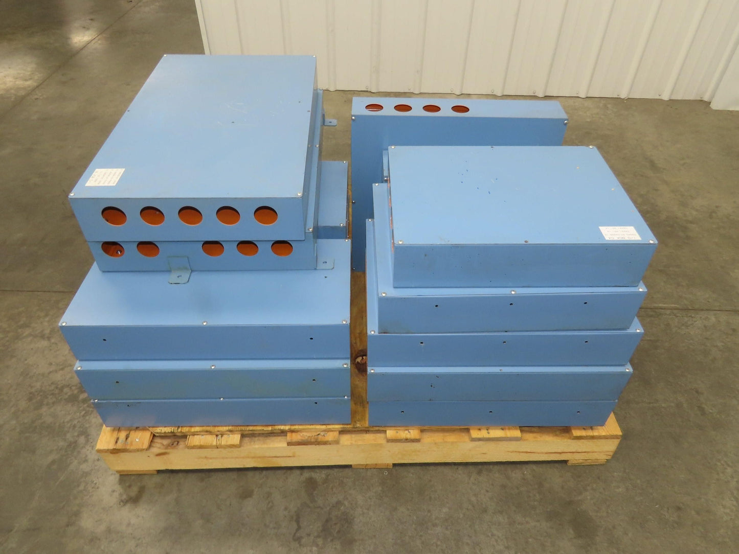 NEMA 1 Electrical Enclosure Control Panel 100mm Depth 700x450mm Lot of 22