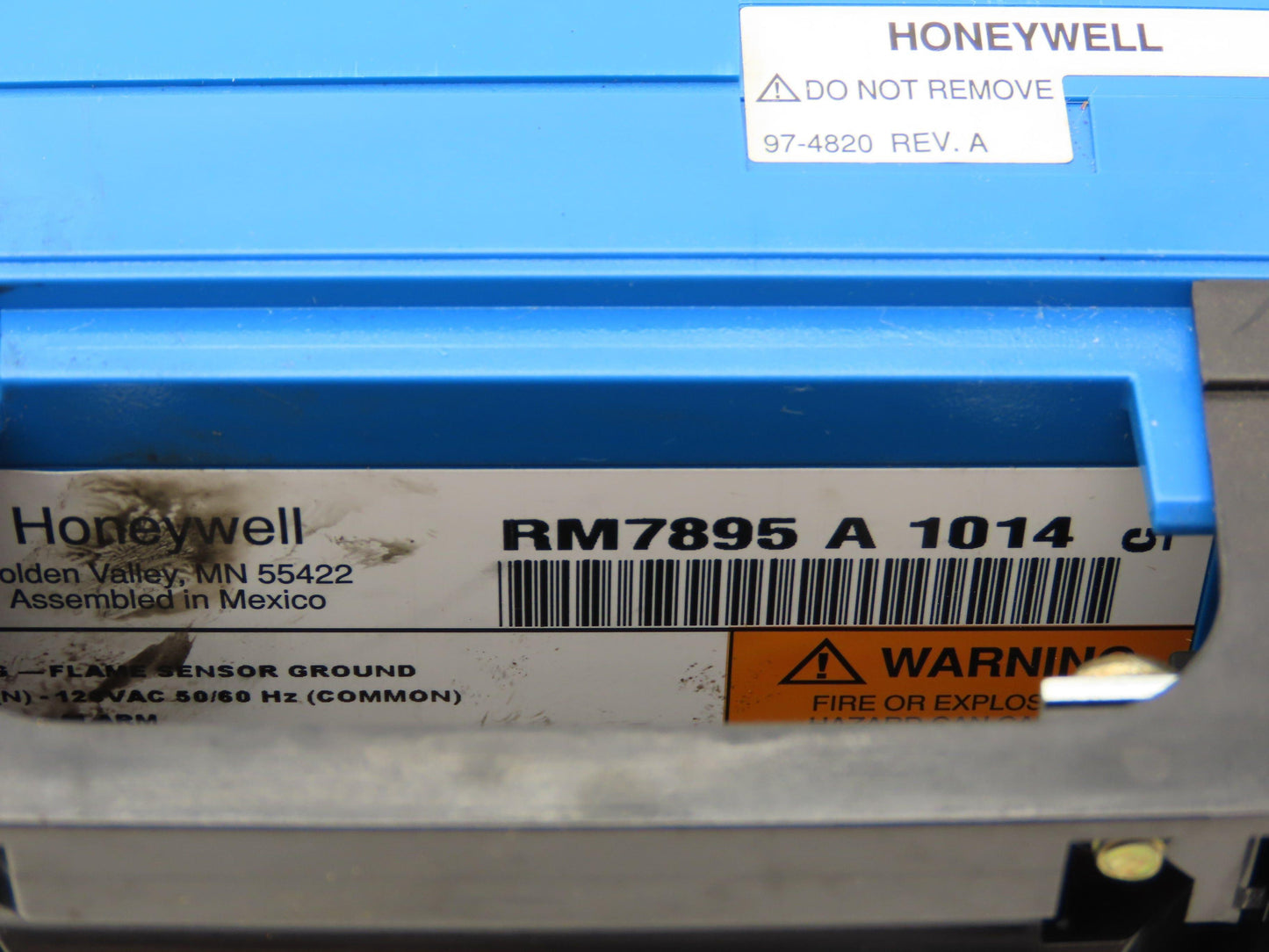 Honeywell RM7895 A 1014 Burner Control Purge Timer 10 Seconds Rev G