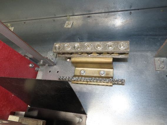 Square D 359426050010001 QMB Panelboard 400A 480V Load Center Fused Switch Type