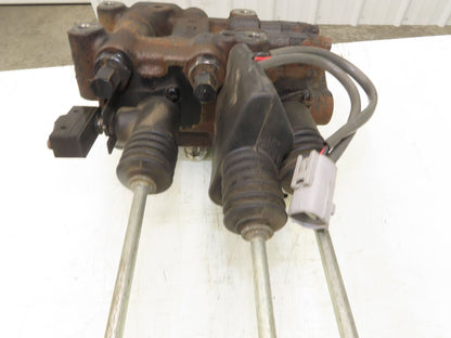 Toyota 7FBH25 Electric Forklift Hydraulic Control Lever Leveling System Assembly