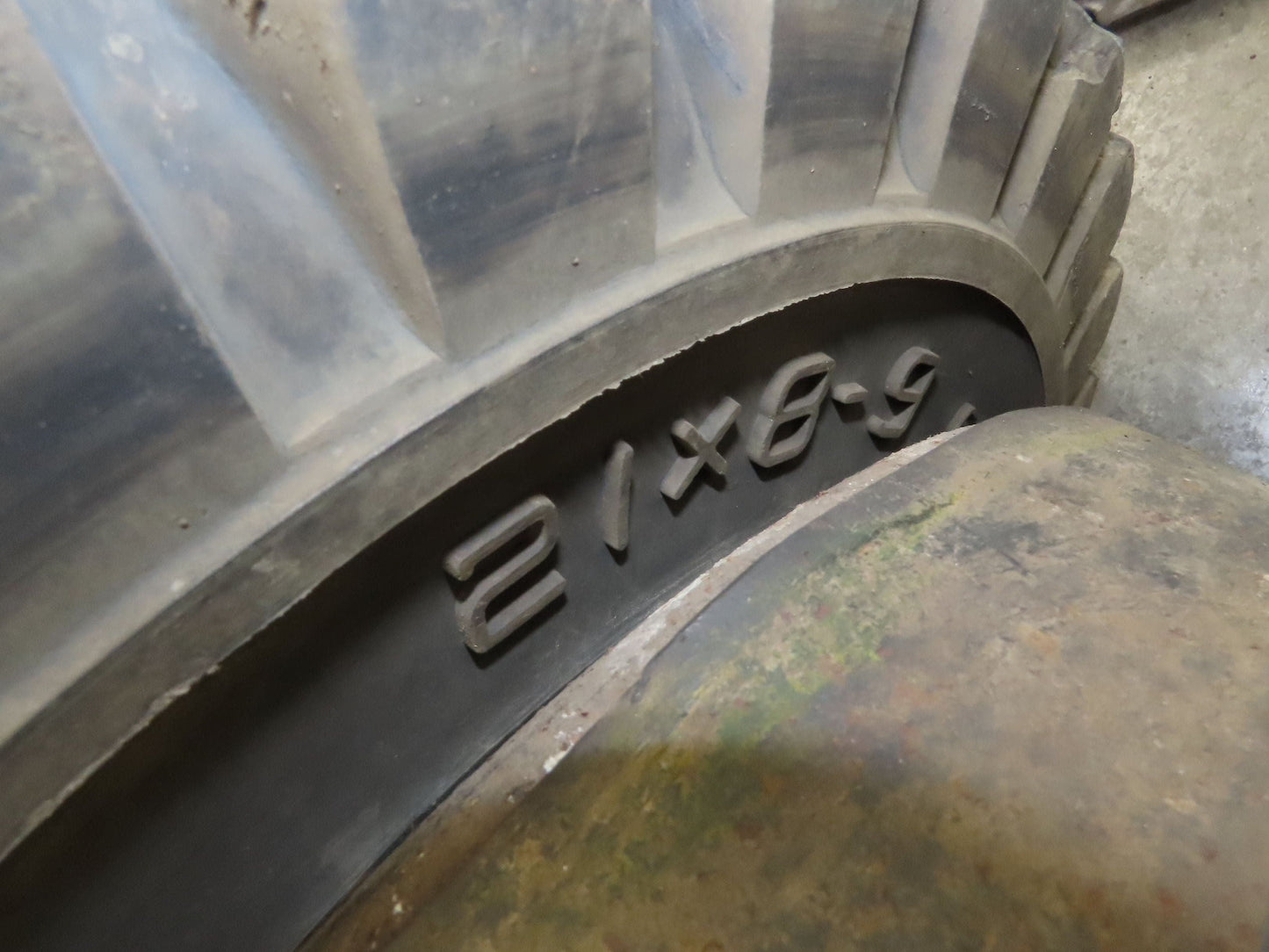 Toyota 7FBH25 Electric Forklift 48V Drive Unit Motor Axle Wheels Brake Assembly