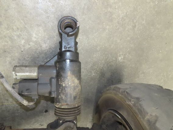 Toyota 7FBH25 Electric Forklift Dual-Wheel Steer Axle Assembly