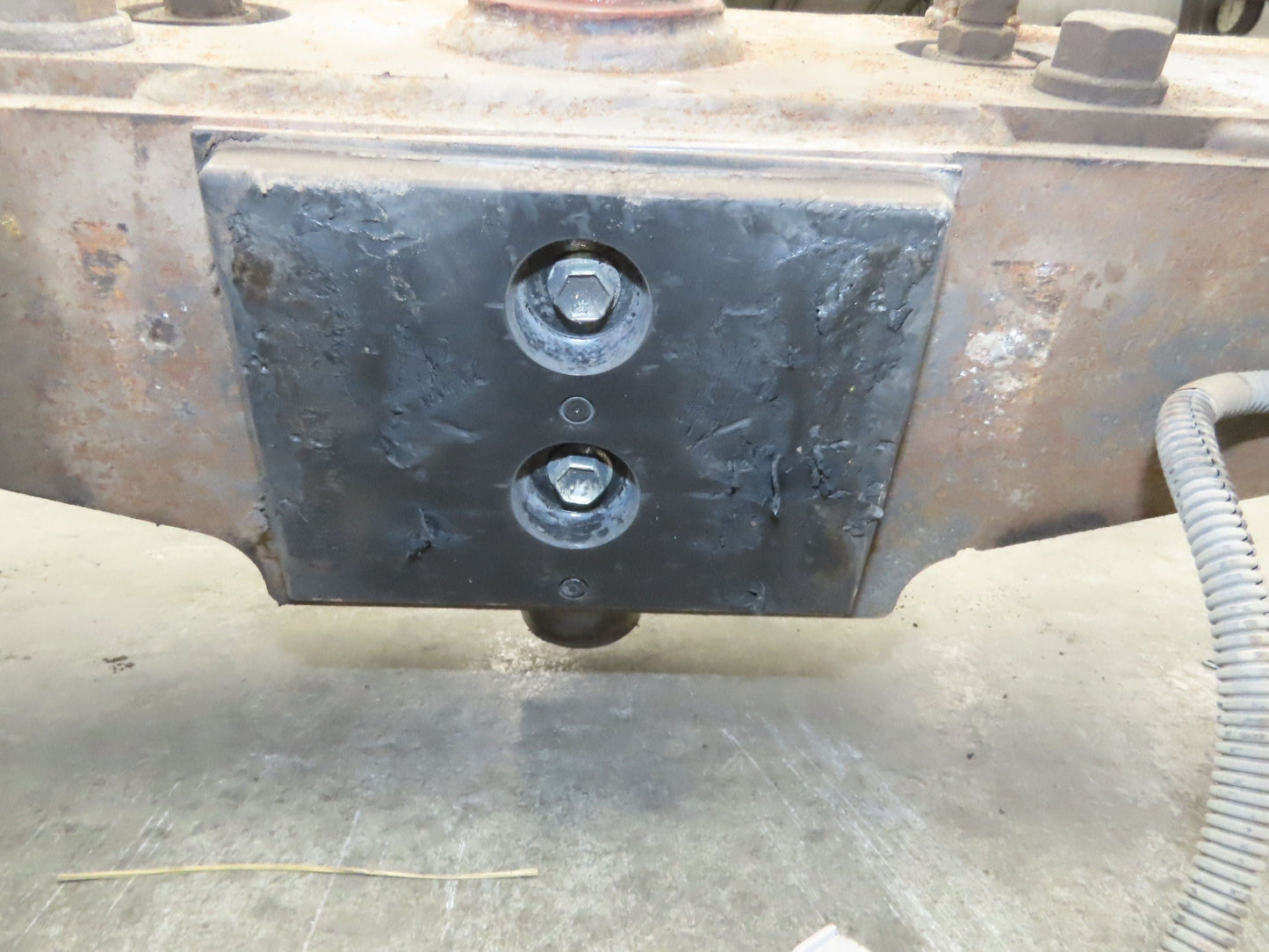 Toyota 7FBH25 Electric Forklift Dual-Wheel Steer Axle Assembly