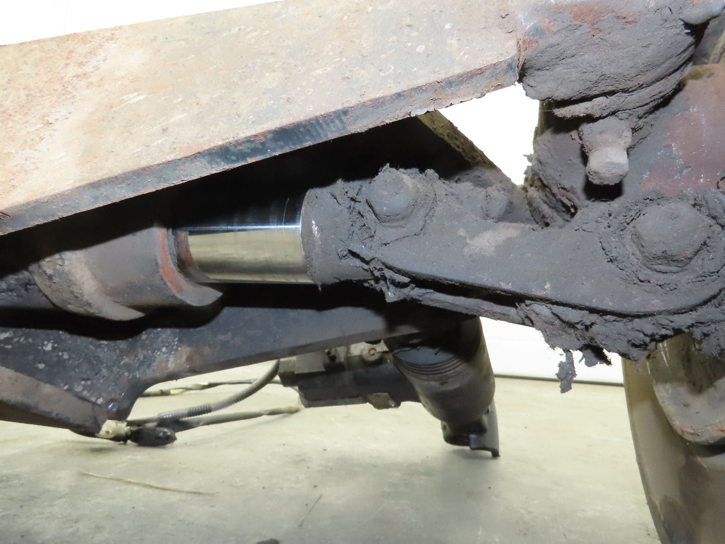 Toyota 7FBH25 Electric Forklift Dual-Wheel Steer Axle Assembly