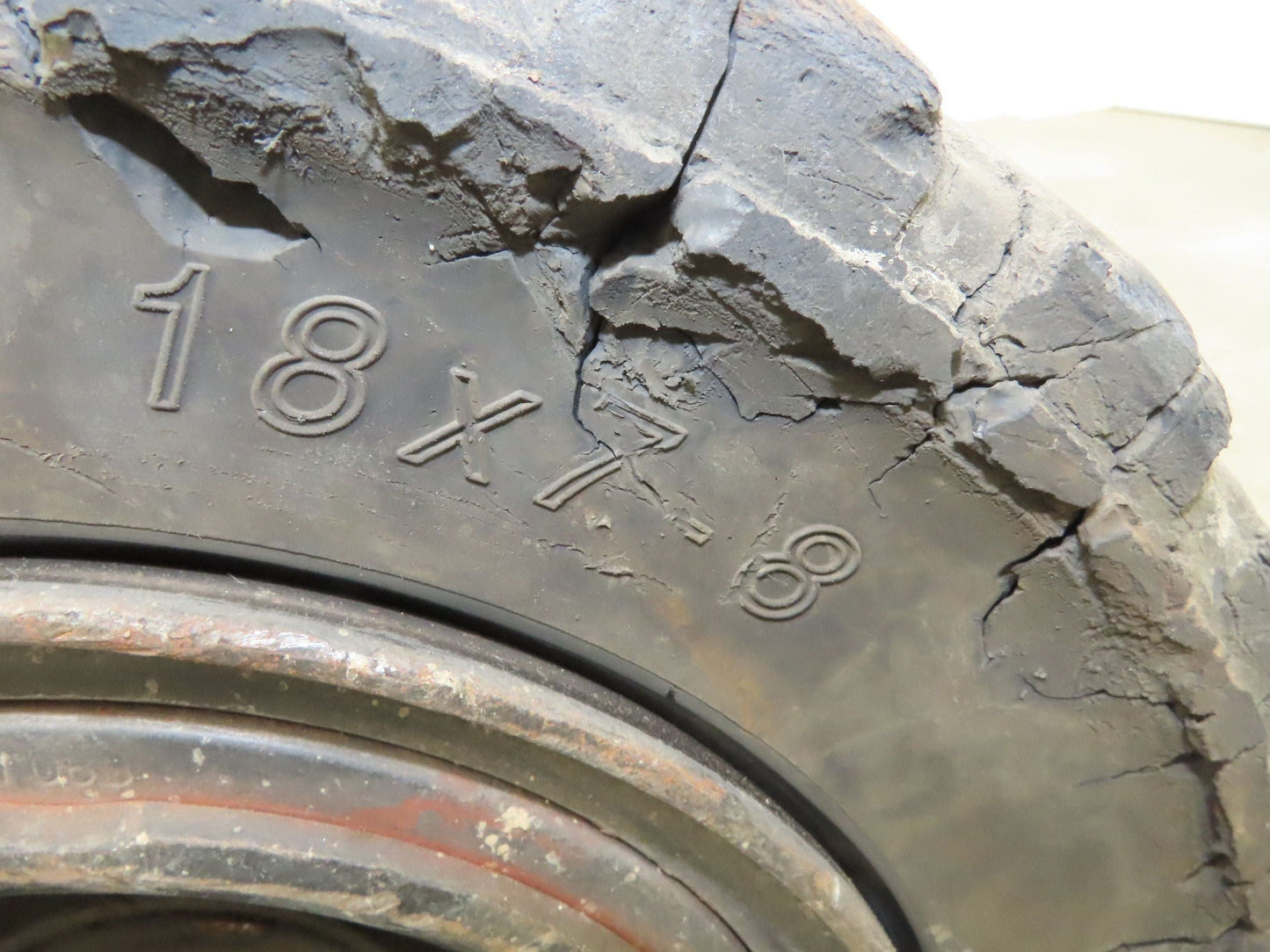 Toyota 7FBH25 Electric Forklift Dual-Wheel Steer Axle Assembly