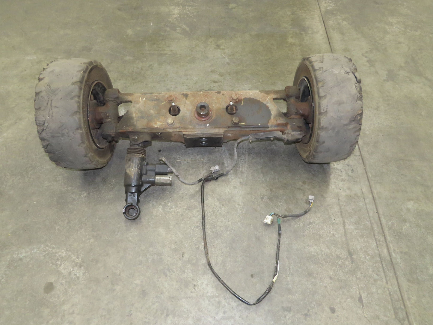 Toyota 7FBH25 Electric Forklift Dual-Wheel Steer Axle Assembly