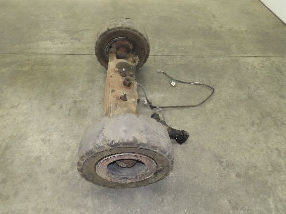Toyota 7FBH25 Electric Forklift Dual-Wheel Steer Axle Assembly
