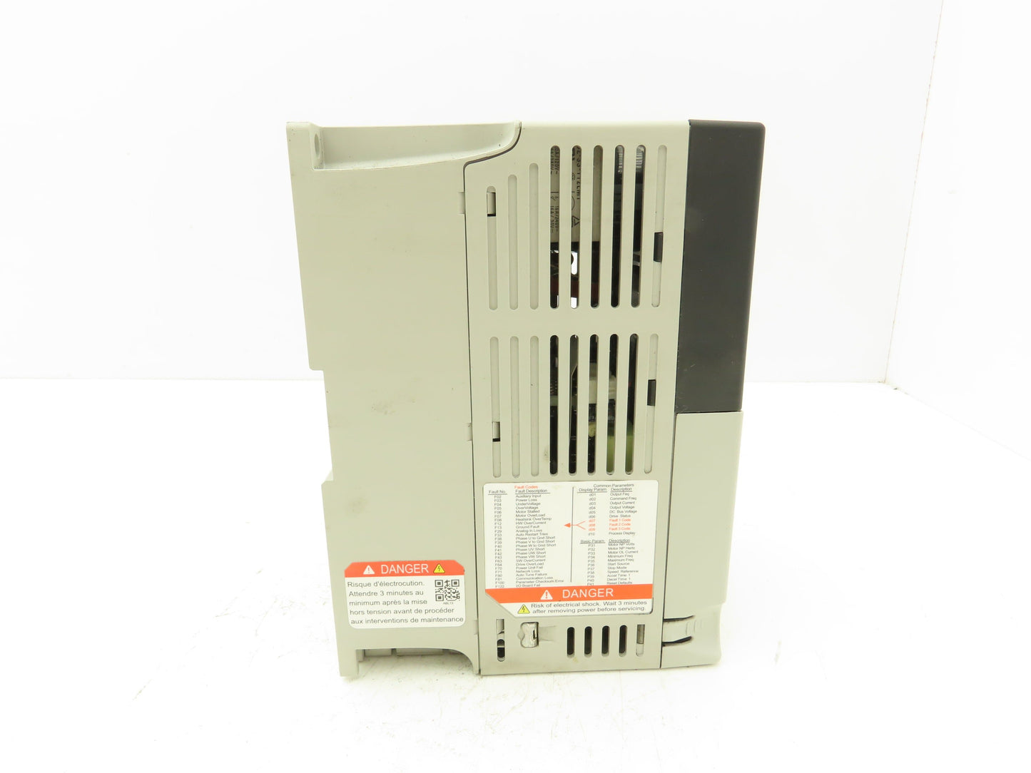 Allen Bradley 22B-D4P0N104 PowerFlex 40 VFD AC Drive 1.5kw 2Hp 480V 3Ph