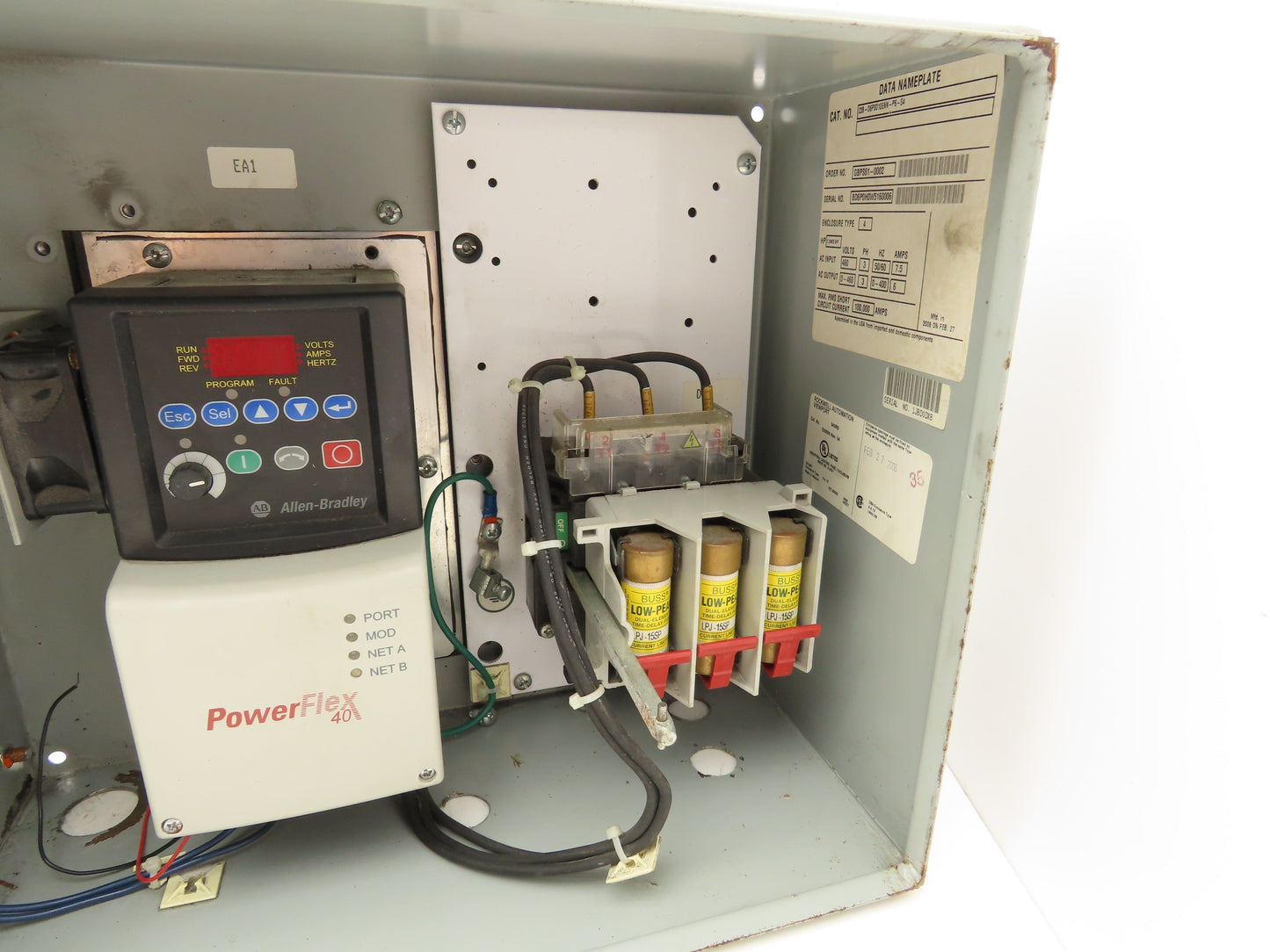 Allen Bradley 22B-D6P0H204 PowerFlex 40 VFD 3Hp 480V 3Ph Enclosure Heatsink Fuse