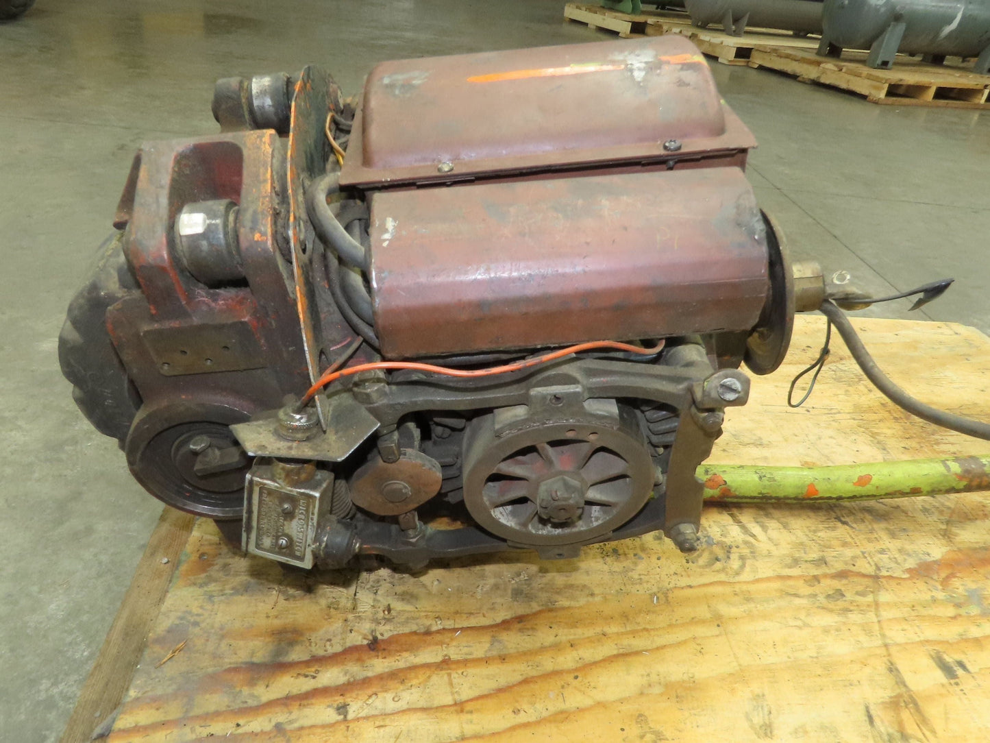 Clark Forklift Drive Unit Handle Controls Wheel 12VDC DC Motor