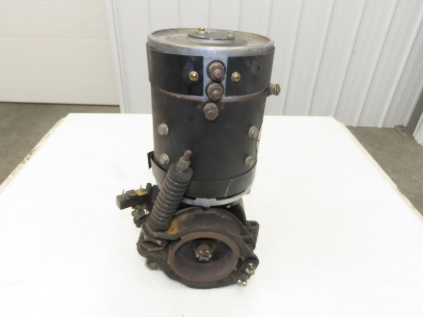 Yale 7220470-20 MLW060 Forklift 24V A2 Drive Motor Gearbox Brake