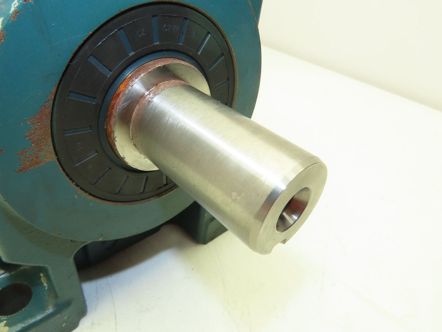 Baldor Quantis HB482CN140TC Inline Helical Reducer 4.28 Gearbox 410rpm 5Hp 140TC