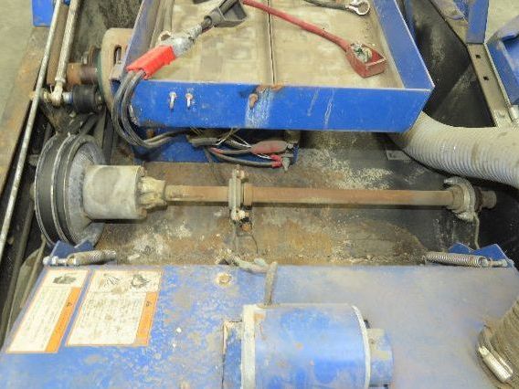 American Lincoln 36" Walk Behind Floor Sweeper 24V Battery Powered