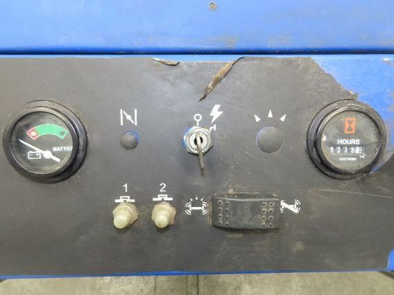 American Lincoln 36" Walk Behind Floor Sweeper 24V Battery Powered