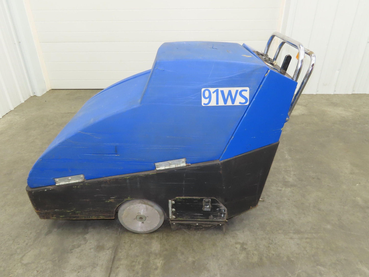 American Lincoln 36" Walk Behind Floor Sweeper 24V Battery Powered