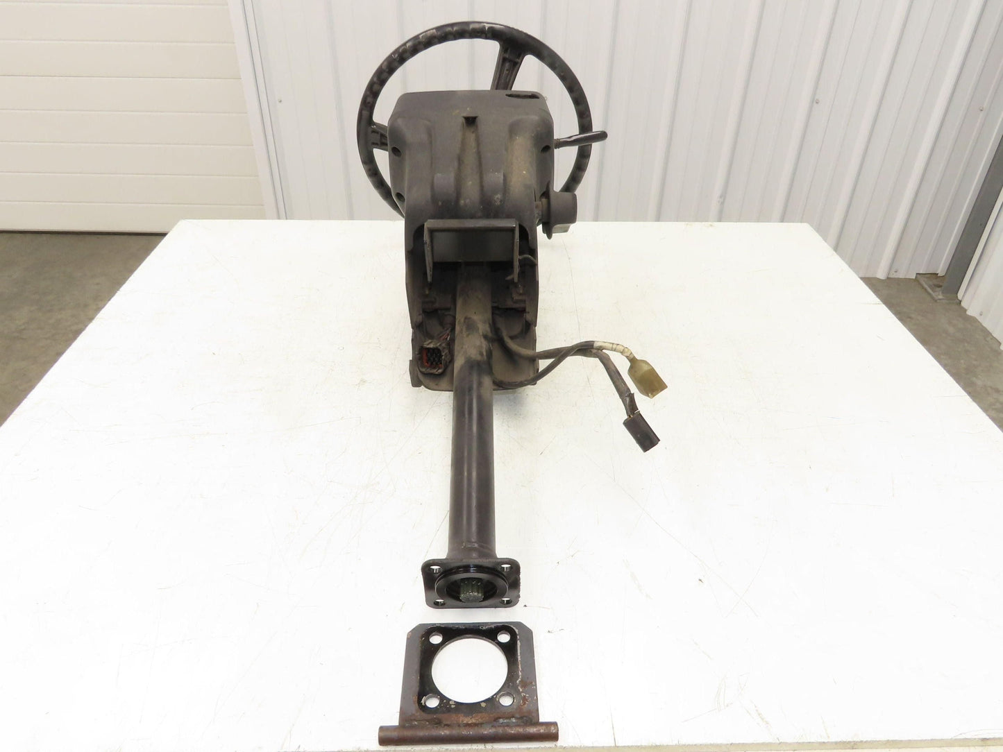 Toyota 5FBE15 Steering Wheel Column Assembly Controls Button Tilt