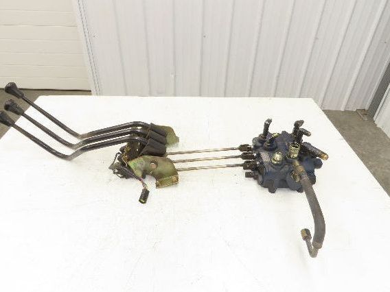 Toyota 5FBE15 Electric Forklift Hydraulic Control Lever System Assembly