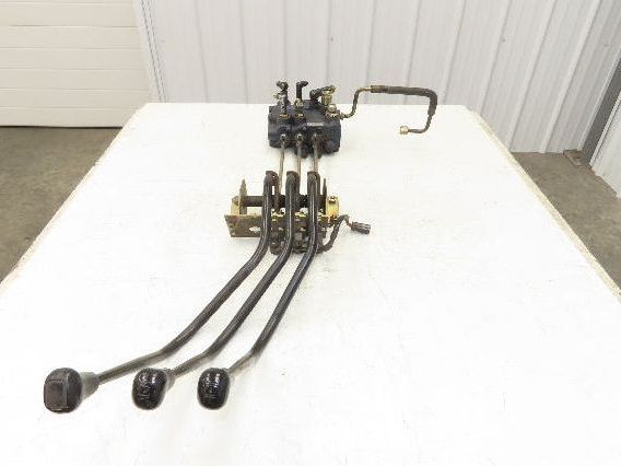 Toyota 5FBE15 Electric Forklift Hydraulic Control Lever System Assembly