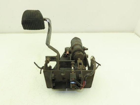 Toyota 5FBE15 Hydraulic Brake Pedal Assembly Master Cylinder
