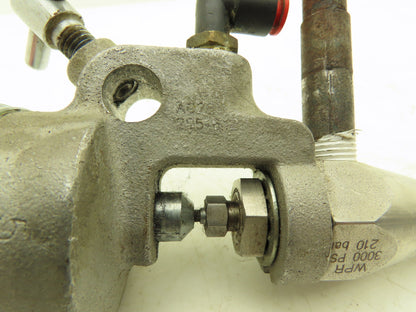 Graco 205-612 Stainless Steel Air Operated Dispensing Valve