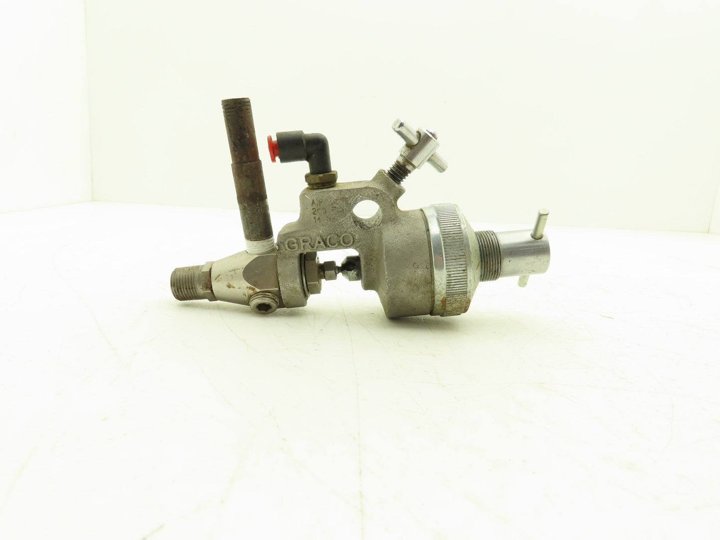 Graco 205-612 Stainless Steel Air Operated Dispensing Valve