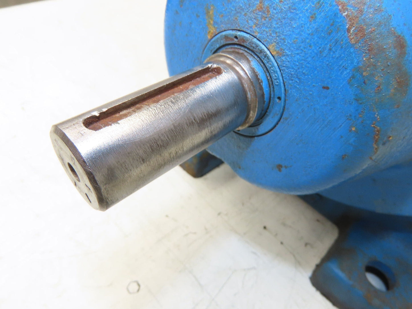 Sew Eurodrive R70 Inline Helical Gearbox 8.9:1 Reducer Foot Mount 3540 In-Lb