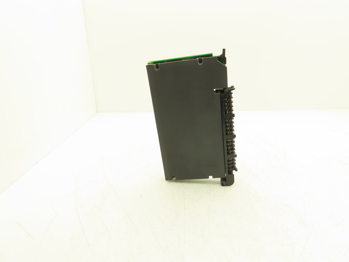 Allen Bradley 1771-IAN AC Input Module 85-138 VAC With Terminals