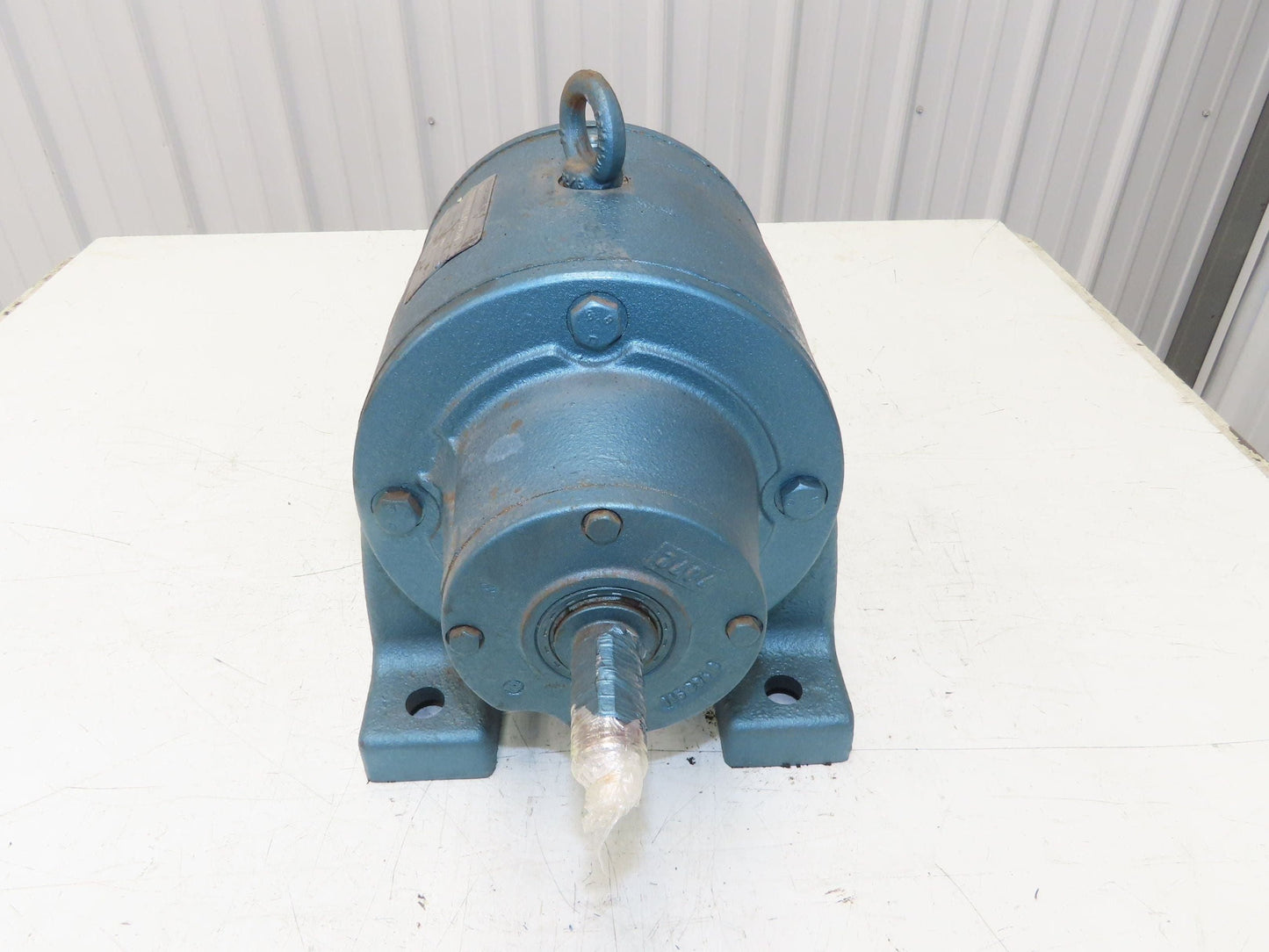 Sew Eurodrive R70 Inline Helical Gearbox 8.9:1 Reducer Foot Mount 3540 In-Lb