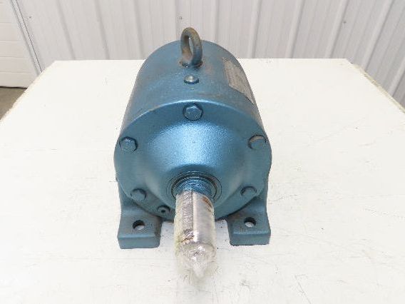 Sew Eurodrive R70 Inline Helical Gearbox 8.9:1 Reducer Foot Mount 3540 In-Lb
