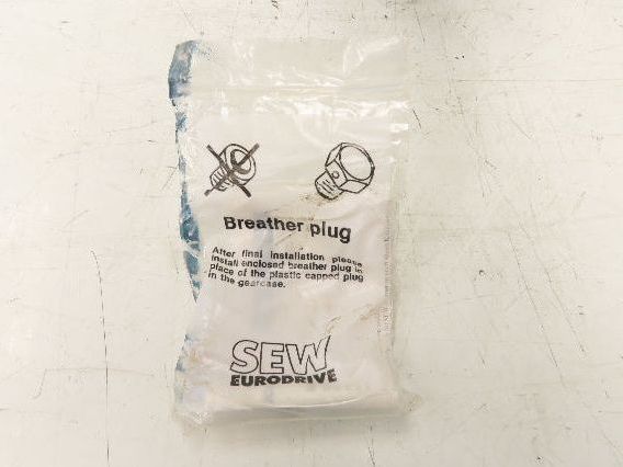 Sew Eurodrive R70 Inline Helical Gearbox 8.9:1 Reducer Foot Mount 3540 In-Lb