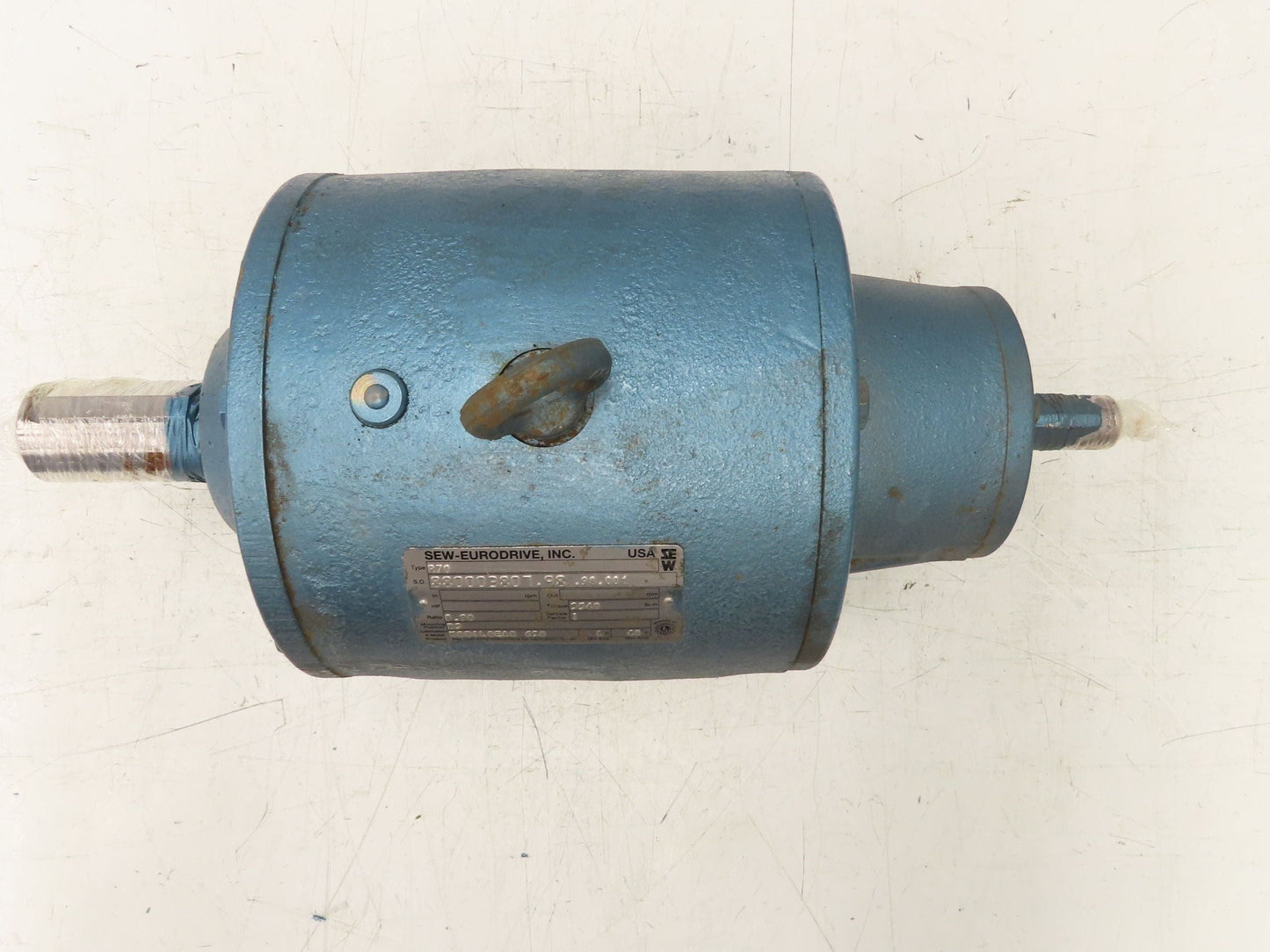 Sew Eurodrive R70 Inline Helical Gearbox 8.9:1 Reducer Foot Mount 3540 In-Lb