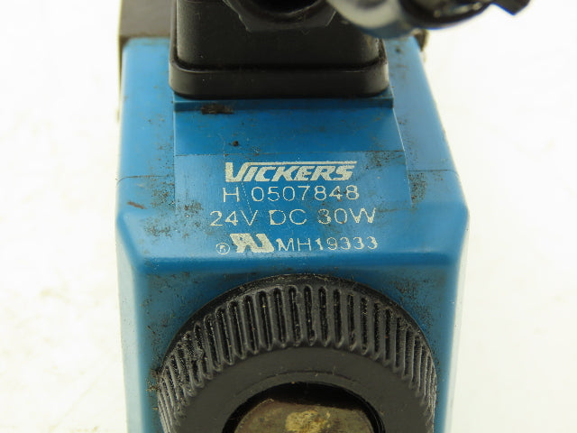 Eaton Vickers DG4V-3S-33C-M-U-H5-60 Hydraulic Directional Valve 24VDC Solenoid