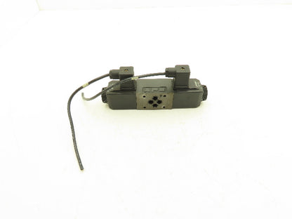 Vickers DG4V-3S-2C-M-U-H5-60 Hydraulic Directional Control Solenoid Valve 24VDC