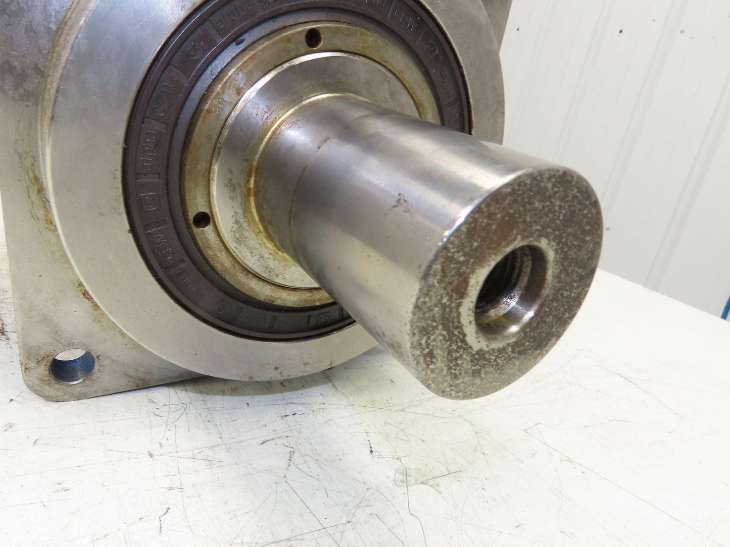 Alpha Wittenstein SP180S-MF2-28 Planetary Servo Gearbox 28:1 Inline Reducer