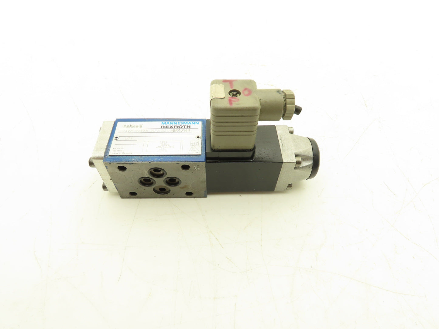 Rexroth Z4WE 6 E68-21/AG24N9K4/MR Hydraulic Directional Control Valve 24VDC