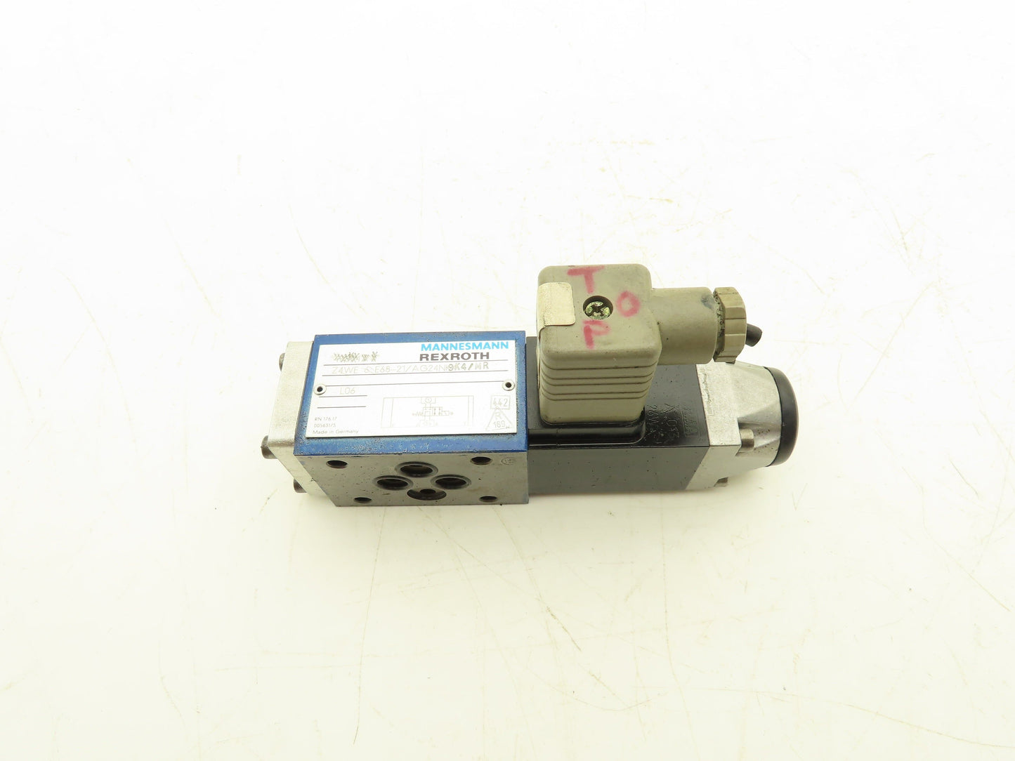 Rexroth Z4WE 6 E68-21/AG24N9K4/MR Hydraulic Directional Control Valve 24VDC