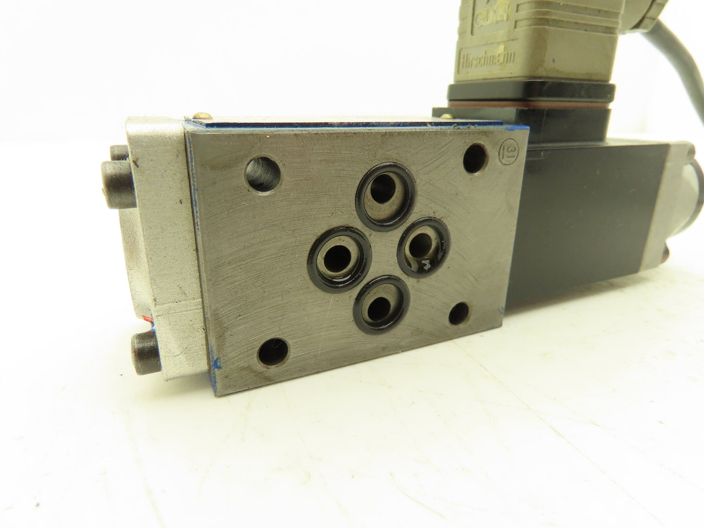 Rexroth Z4WE 6 E68-21/AG24N9K4/MR Hydraulic Directional Control Valve 24VDC