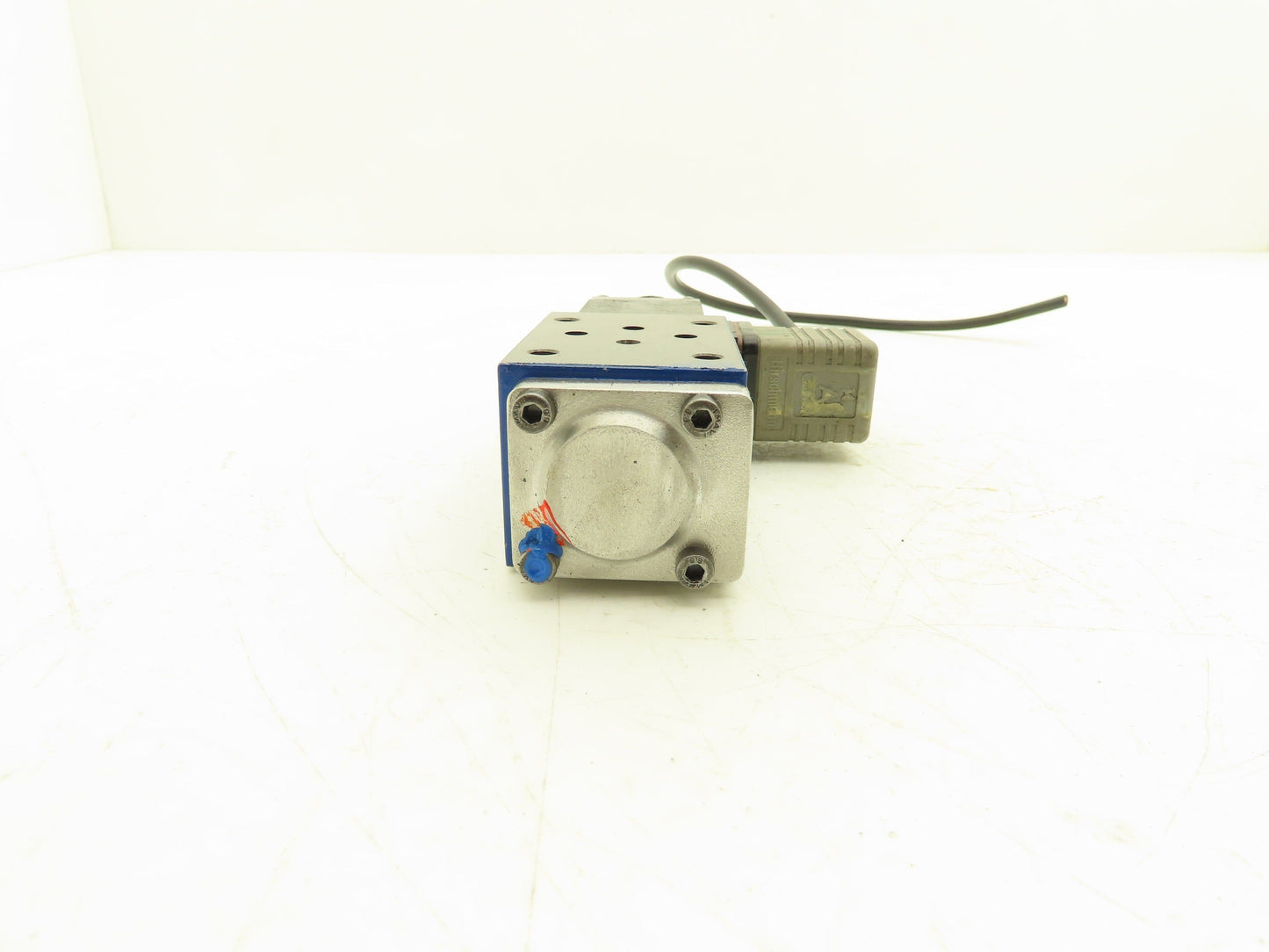 Rexroth Z4WE 6 E68-21/AG24N9K4/MR Hydraulic Directional Control Valve 24VDC