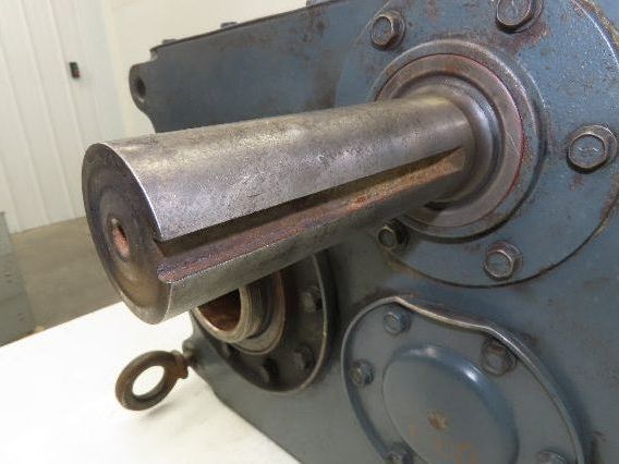 Shaft Mount Reducer 12.7:1 Ratio Gearbox 138 RPM Screw Conveyor Drive